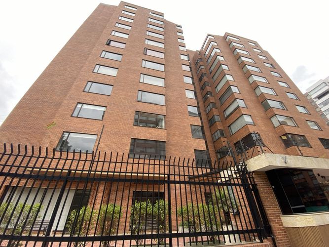 Apartamento en venta en Santa Barbara Central, Bogotá · foto 20 de 21