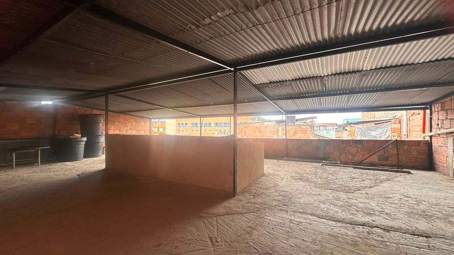 Casa de 4 alcobas en venta en La Magnolia, Madrid, 339 m² · foto 12 de 17