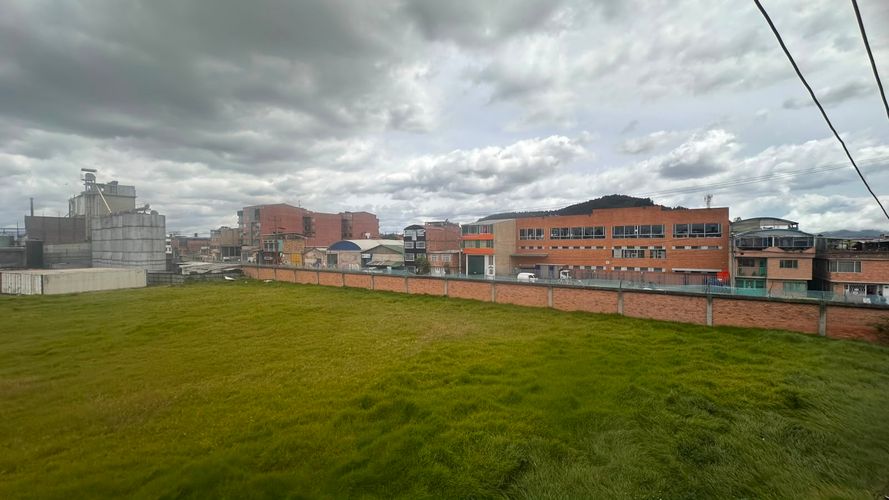 Casa de 4 alcobas en venta en La Magnolia, Madrid, 339 m² · foto 17 de 17