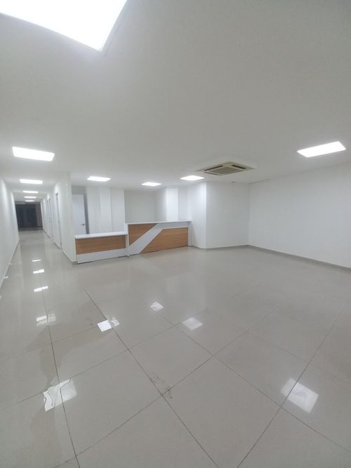 Local en arriendo en Restrepo, Ibagué, 382 m² · foto 4 de 24