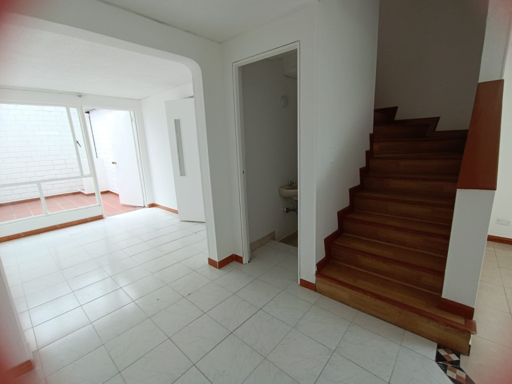 Casa en venta en Modelia Occidental, Bogotá · foto 3 de 22