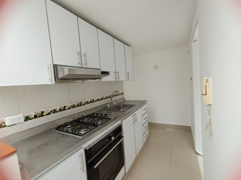 Casa en venta en Modelia Occidental, Bogotá · foto 10 de 22