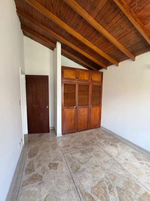 Apartamento de 4 alcobas en venta en Cabañitas, Bello, 110 m² · foto 6 de 8
