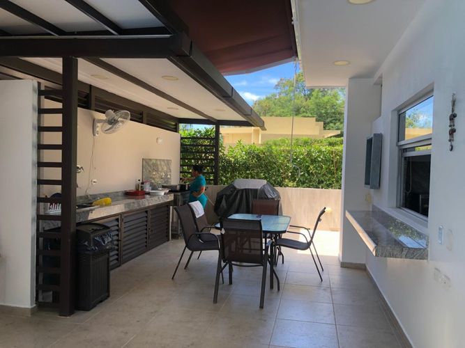 Casa de 7 alcobas en venta en Girardot, Girardot, 340 m² · foto 12 de 21