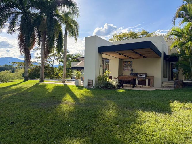Casa de 4 alcobas en venta en Buenos Aires, Ibagué, 1000 m² · foto 2 de 24