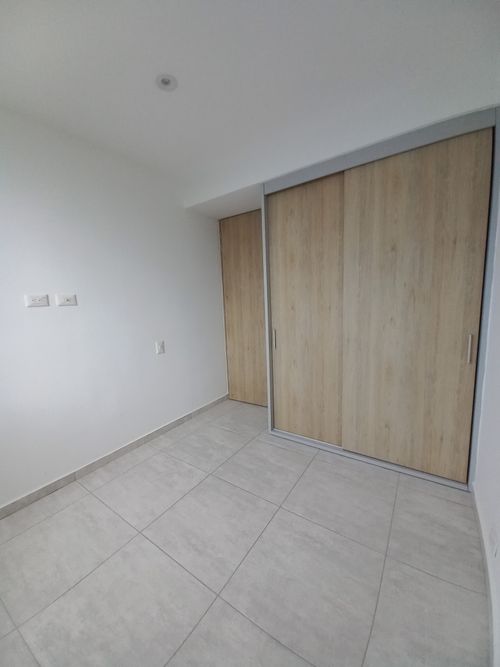 Apartamento de 3 alcobas en venta en Picaleña Y Mirolindo, Ibagué, 78 m² · foto 13 de 24