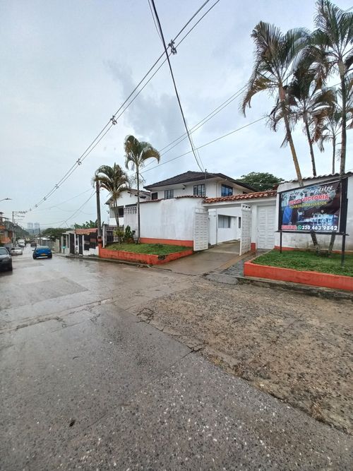 Finca en venta en Ub. Altos De Ambala, Ibagué, 156 m² · foto 2 de 24
