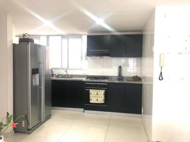 Apartamento de 3 alcobas en venta en Picaleña Y Mirolindo, Ibagué, 79 m² · foto 13 de 21
