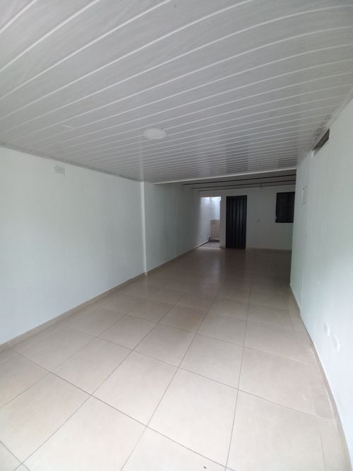 Casa de 3 alcobas en venta en Ub. Altos De Vasconia, Ibagué, 51 m² · foto 3 de 18