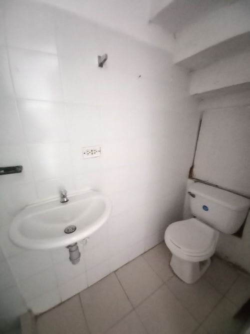 Casa de 3 alcobas en venta en Ub. Altos De Vasconia, Ibagué, 51 m² · foto 8 de 18