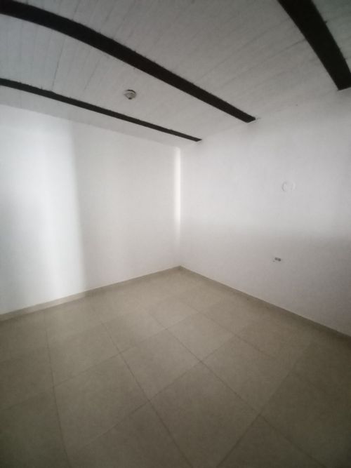 Casa de 3 alcobas en venta en Ub. Altos De Vasconia, Ibagué, 51 m² · foto 10 de 18