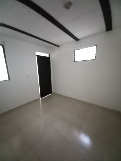 Casa de 3 alcobas en venta en Ub. Altos De Vasconia, Ibagué, 51 m² · foto 11 de 18