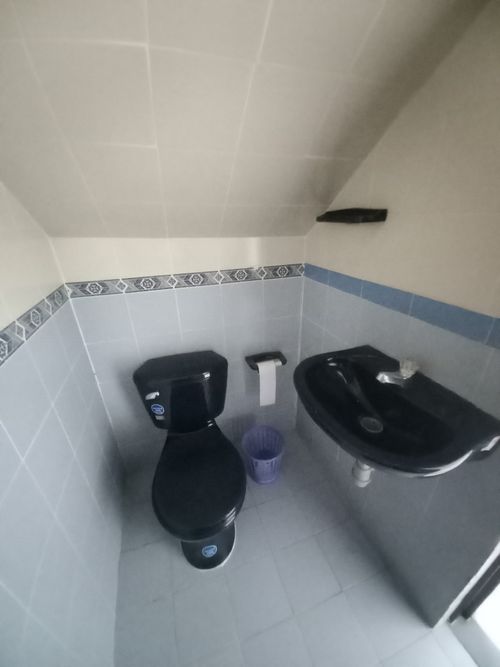 Casa de 6 alcobas en venta en Miramar, Ibagué, 283 m² · foto 6 de 24