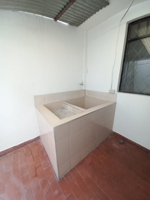 Casa de 6 alcobas en venta en Miramar, Ibagué, 283 m² · foto 13 de 24