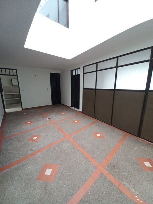 Casa de 6 alcobas en venta en Miramar, Ibagué, 283 m² · foto 15 de 24