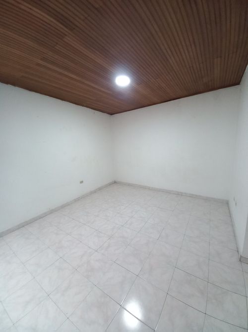 Casa de 6 alcobas en venta en Miramar, Ibagué, 283 m² · foto 24 de 24