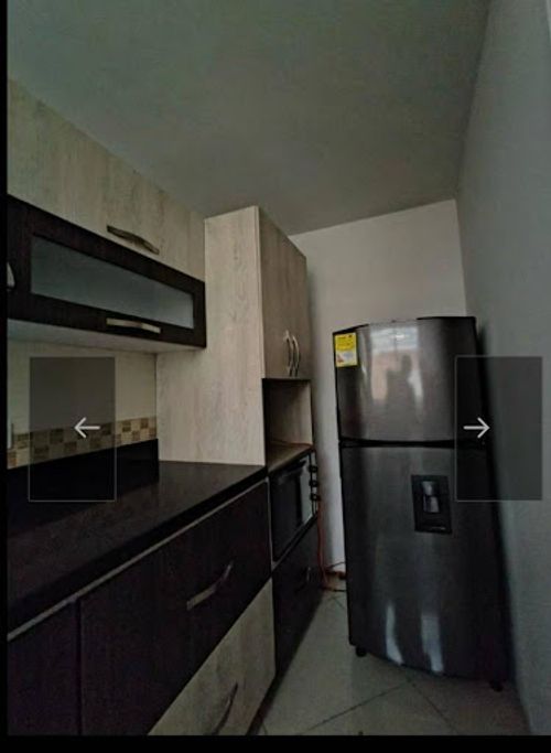 Oficina en arriendo en Los Colores, Medellín, 132 m² · foto 3 de 11