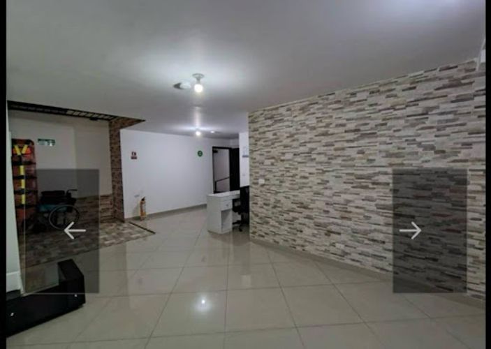Oficina en arriendo en Los Colores, Medellín, 132 m² · foto 4 de 11