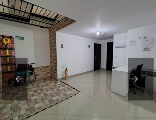 Oficina en arriendo en Los Colores, Medellín, 132 m² · foto 6 de 11