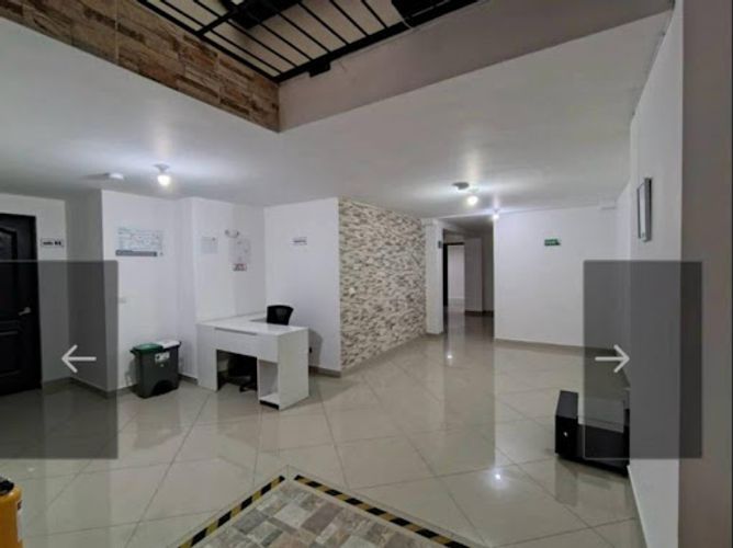 Oficina en arriendo en Los Colores, Medellín, 132 m² · foto 7 de 11