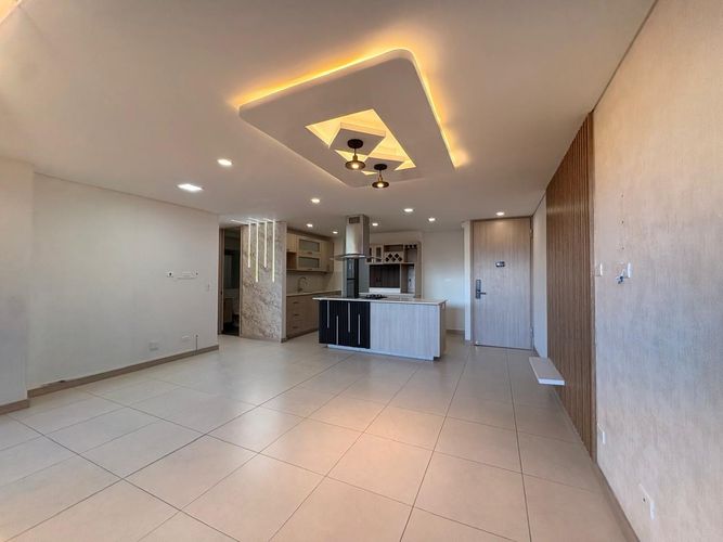 Apartamento de 3 alcobas en venta en Vegas De San Jose, Sabaneta, 135 m² · foto 3 de 20