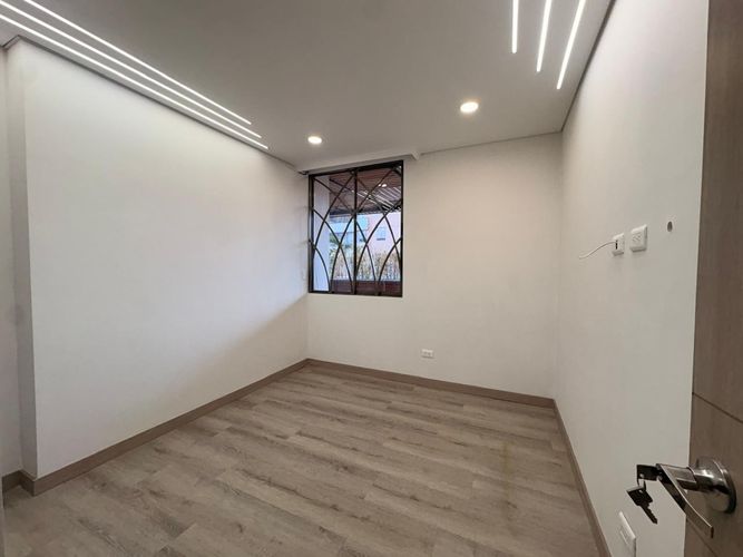 Apartamento de 3 alcobas en venta en Vegas De San Jose, Sabaneta, 135 m² · foto 8 de 20
