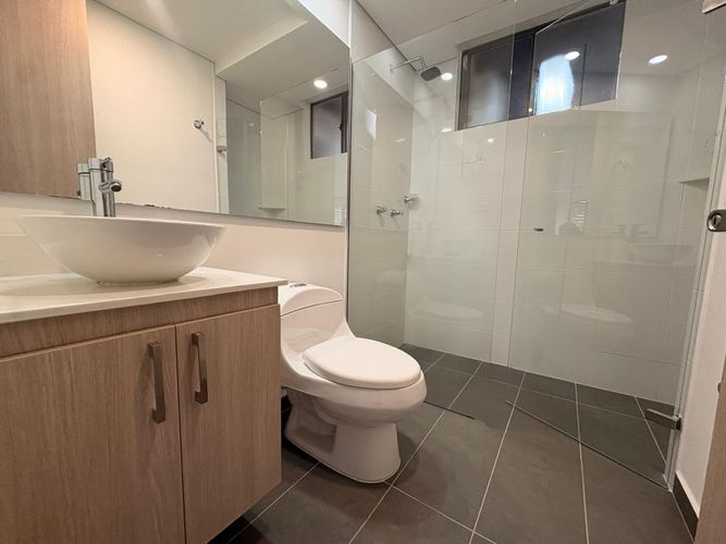 Apartamento de 3 alcobas en venta en Vegas De San Jose, Sabaneta, 135 m² · foto 9 de 20