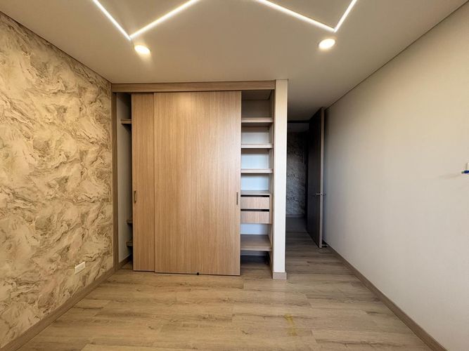 Apartamento de 3 alcobas en venta en Vegas De San Jose, Sabaneta, 135 m² · foto 12 de 20