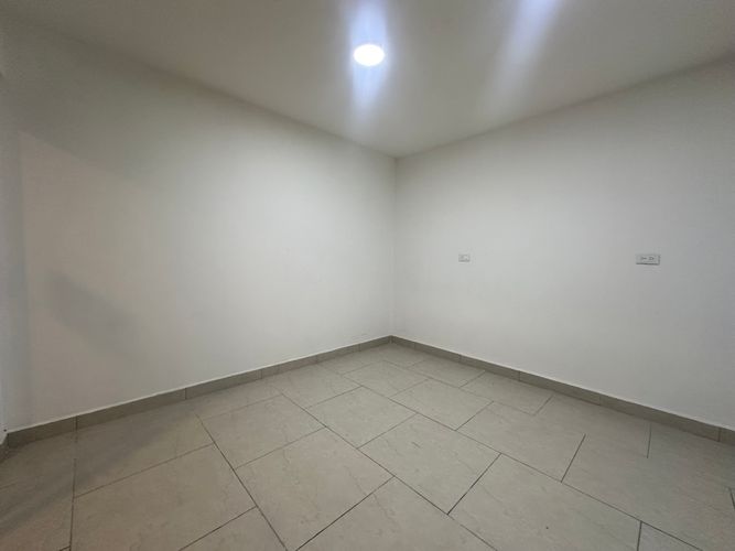 Local en arriendo en Laureles, Armenia, 12 m² · foto 4 de 7