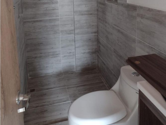 Apartamento de 2 alcobas en venta en El Tambo, La Ceja, 53 m² · foto 7 de 8