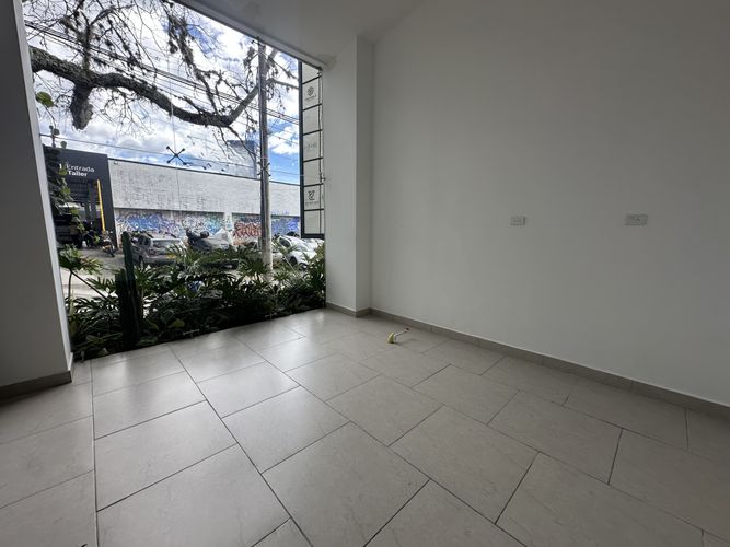 Local en arriendo en Laureles, Armenia, 17 m² · foto 2 de 5