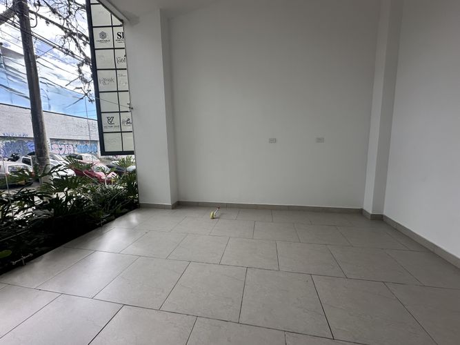 Local en arriendo en Laureles, Armenia, 17 m² · foto 3 de 5