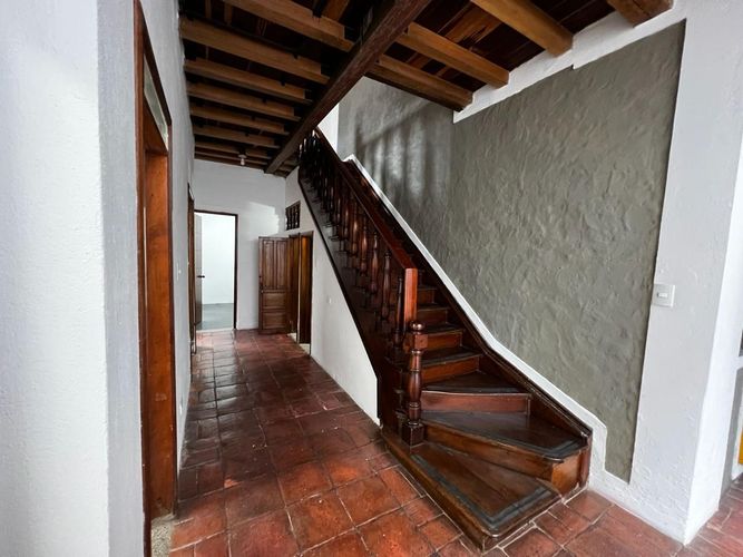 Casa de 8 alcobas en venta en La Candelaria, Bogotá, 195 m² · foto 13 de 20