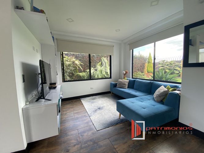 Casa de 4 alcobas en venta en Siberia, Cota, 240 m² · foto 4 de 24