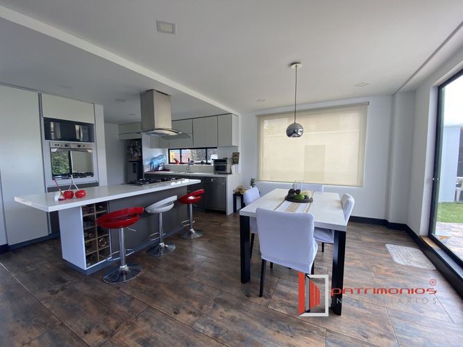 Casa de 4 alcobas en venta en Siberia, Cota, 240 m² · foto 6 de 24