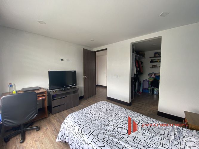 Casa de 4 alcobas en venta en Siberia, Cota, 240 m² · foto 19 de 24