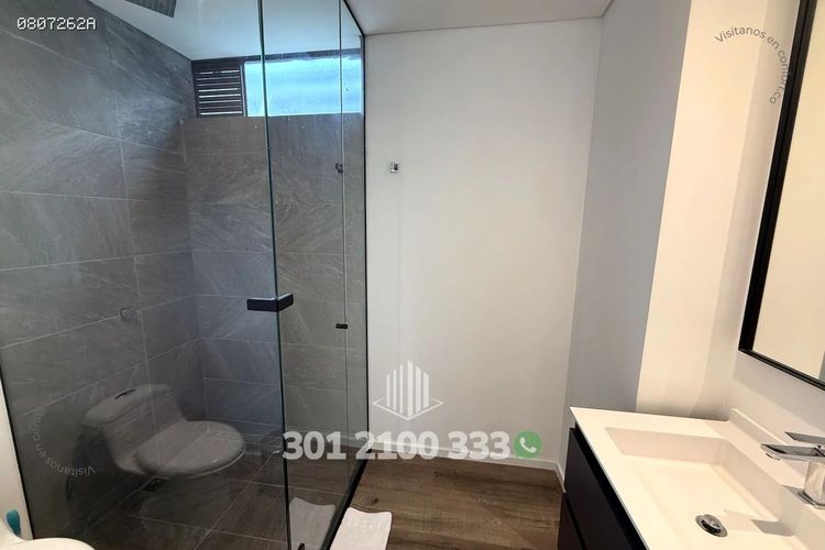 Apartamento de 2 alcobas en arriendo en Castropol, Medellín, 256 m² · foto 8 de 24