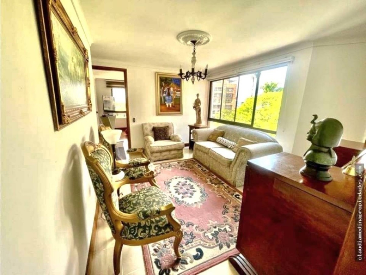 Apartamento en arriendo en Castropol, Medellín · foto 3 de 15