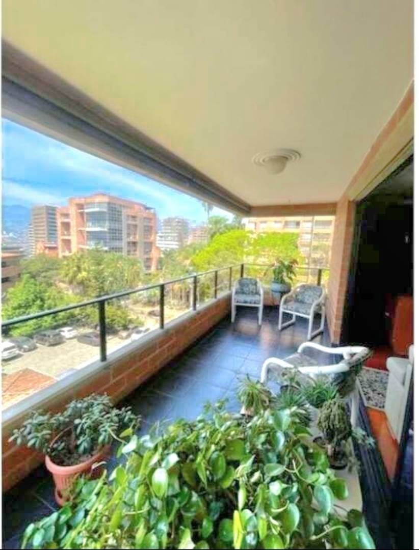 Apartamento en arriendo en Castropol, Medellín · foto 5 de 15