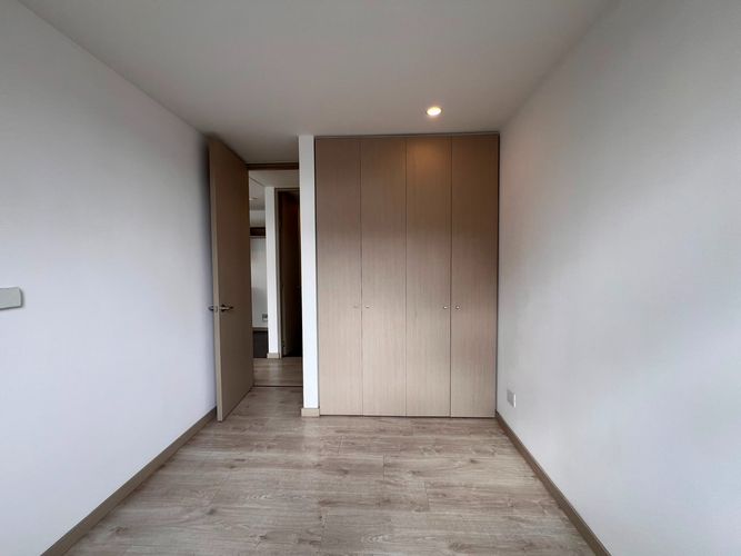 Apartamento de 2 alcobas en arriendo en El Poblado, Medellín, 79 m² · foto 3 de 12