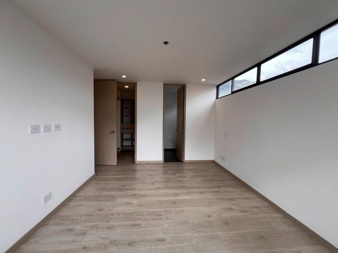Apartamento de 2 alcobas en arriendo en El Poblado, Medellín, 79 m² · foto 10 de 12