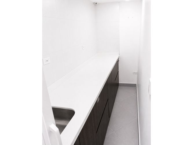 Oficina en arriendo en Simon Bolivar, Medellín, 20 m² · foto 5 de 7