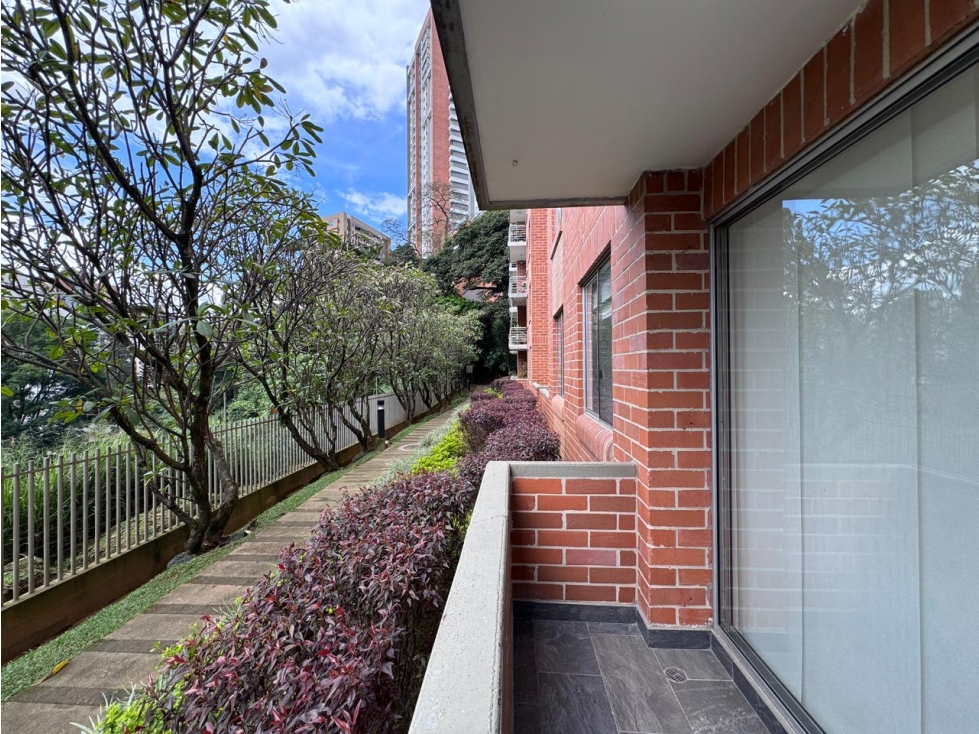 Apartamento en venta en Castropol, Medellín 3