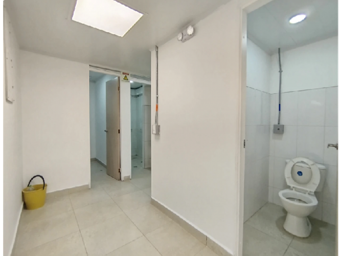 Local en arriendo en Cristo Rey, Medellín, 460 m² · foto 12 de 13