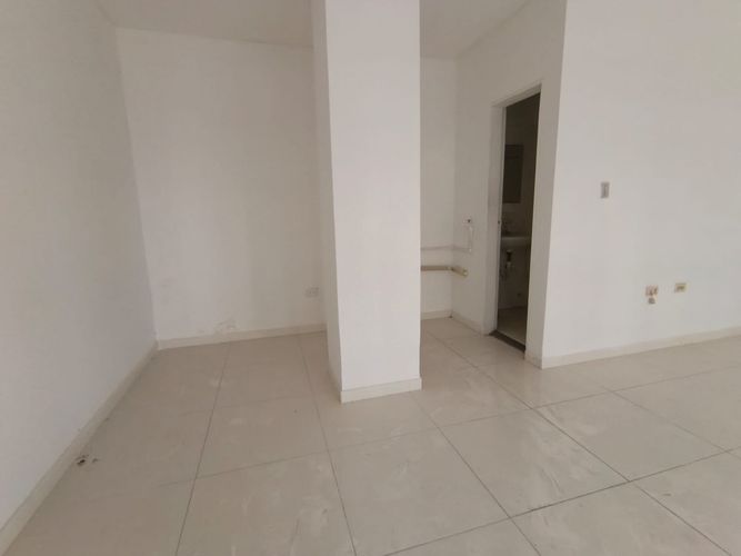 Local en venta en Palermo, Manizales, 35 m² · foto 2 de 11