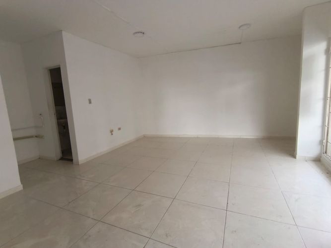 Local en venta en Palermo, Manizales, 35 m² · foto 8 de 11