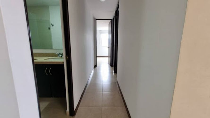 Apartamento de 3 alcobas en arriendo en Vía Las Palmas, Medellín, 92 m² · foto 9 de 19