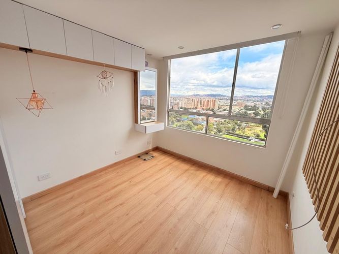 Apartaestudio en venta en El Redil, Bogotá, 35 m² · foto 2 de 10