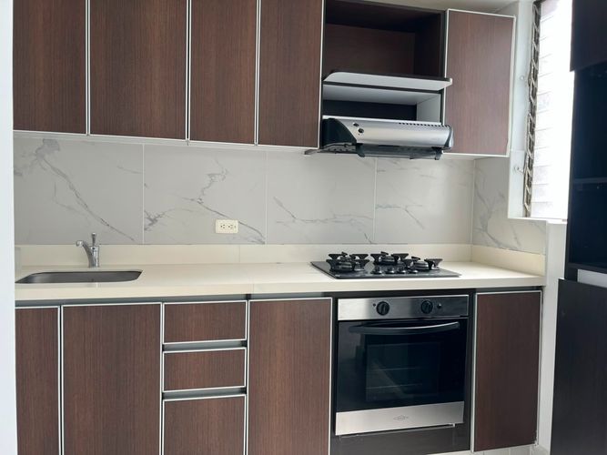 Apartamento de 3 alcobas en arriendo en Conjunto Residencial Isla Fuerta, Envigado, 79 m² · foto 12 de 19