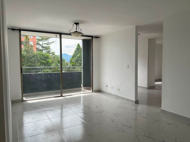 Apartamento de 3 alcobas en arriendo en Conjunto Residencial Isla Fuerta, Envigado, 79 m² · foto 19 de 19
